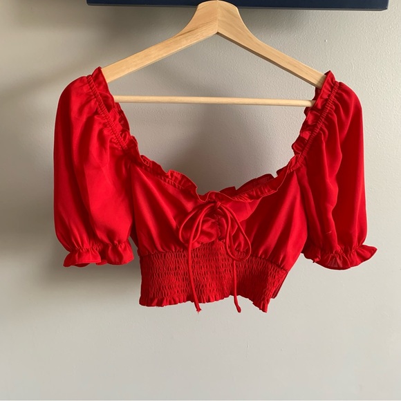 Puff Sleeve Crop Top - Picture 4 of 8